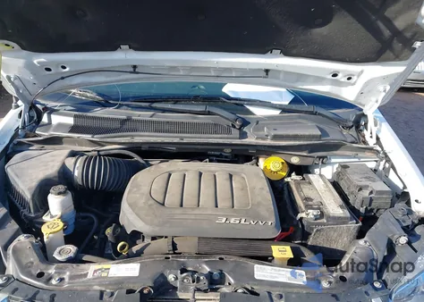 2018 Dodge Grand Caravan Sxt z USA, uszkodzony, nr VIN 2C4RDGCG7JR241574